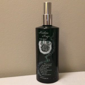 Bath & Body Works Mistletoe Magic Body RARE